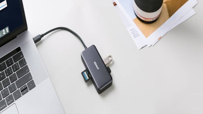 Anker portable SD card reader