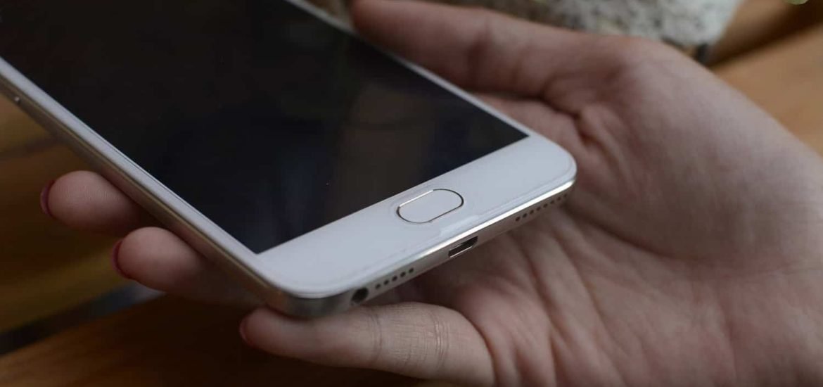 Oppo F1s